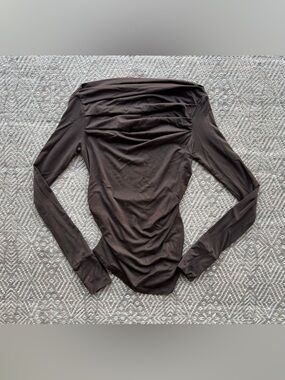 Marcella NYC Brown Long Sleeve Ruched Top Womens Size Small